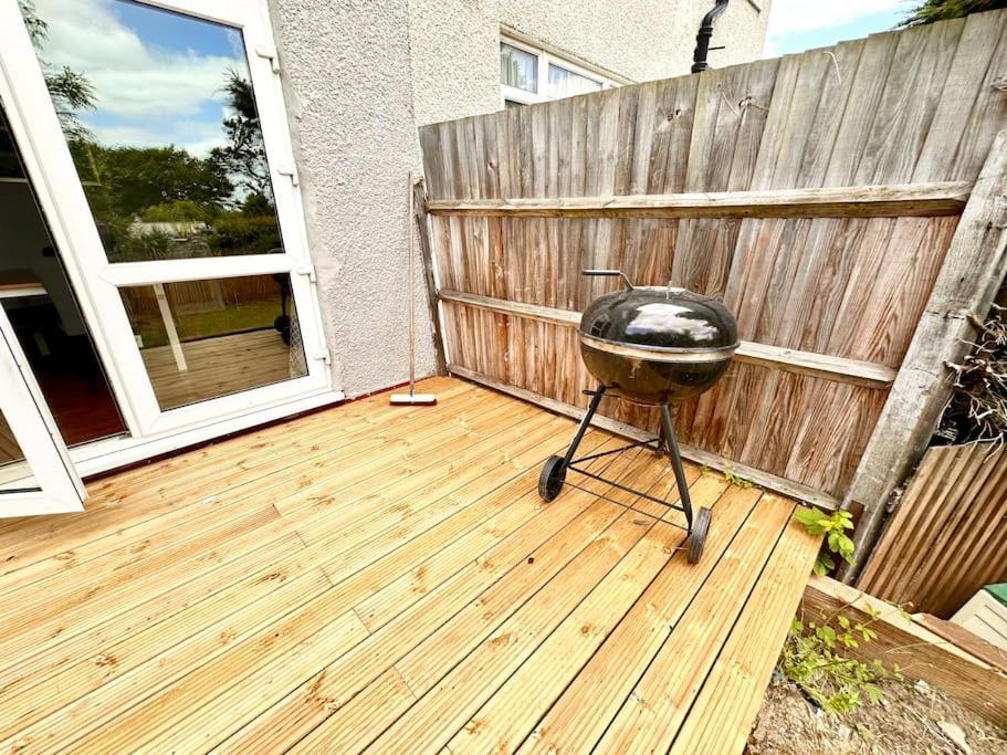 5 Bed Property In Se12 London Eksteriør billede